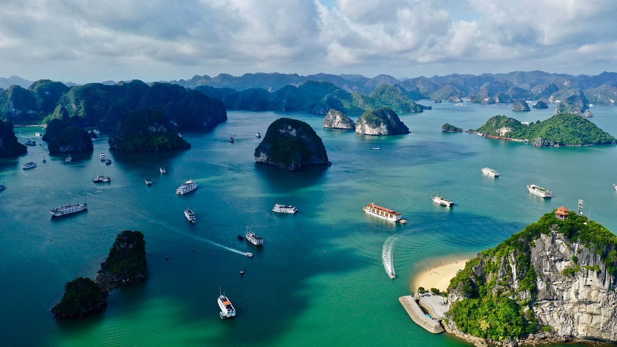 Vịnh Hạ Long: Vẻ Đẹp Kỳ Diệu Của Di Sản Thiên Nhiên Thế Giới